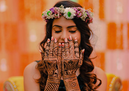 Professional Mehandi Artist